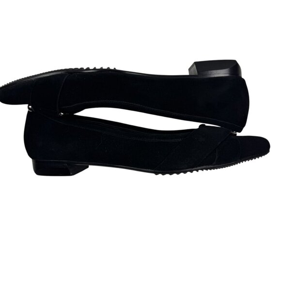 Vaneli Black Suede Slip On Flats/Loafers W/Metal Ring Detail Women's Size 8.5 N - Picture 5 of 9